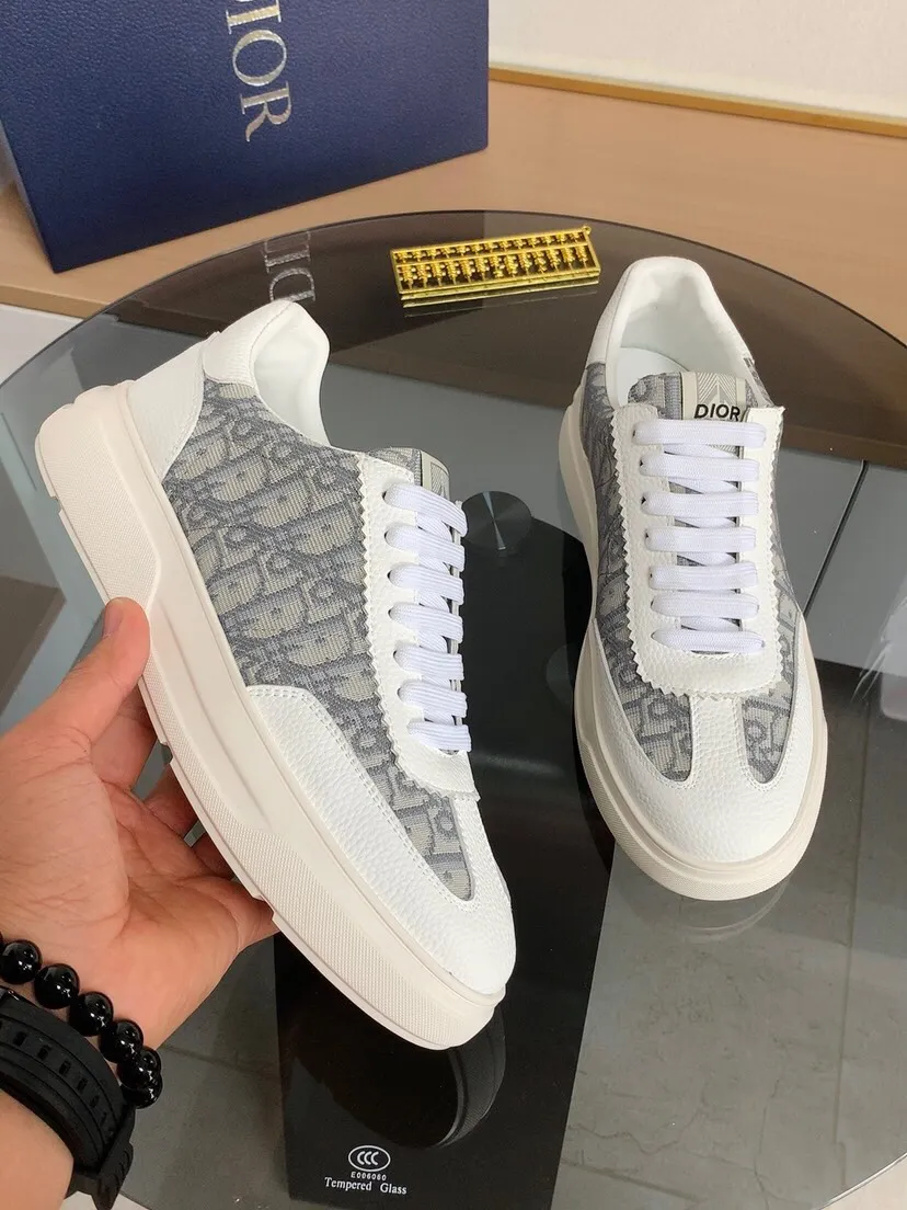 Factory price 420⌚️⌚️[Dior] Dior's new men's genuine leather casual shoes, the highest version on the market, any comparison is welcome🆚! The original leather has excellent texture and is super high-end! Fetal sheep net lining imported from Italy, removable pad! Luxurious materials and fine workmanship, highly recommended! Code number: 38-444⃣️Color optional